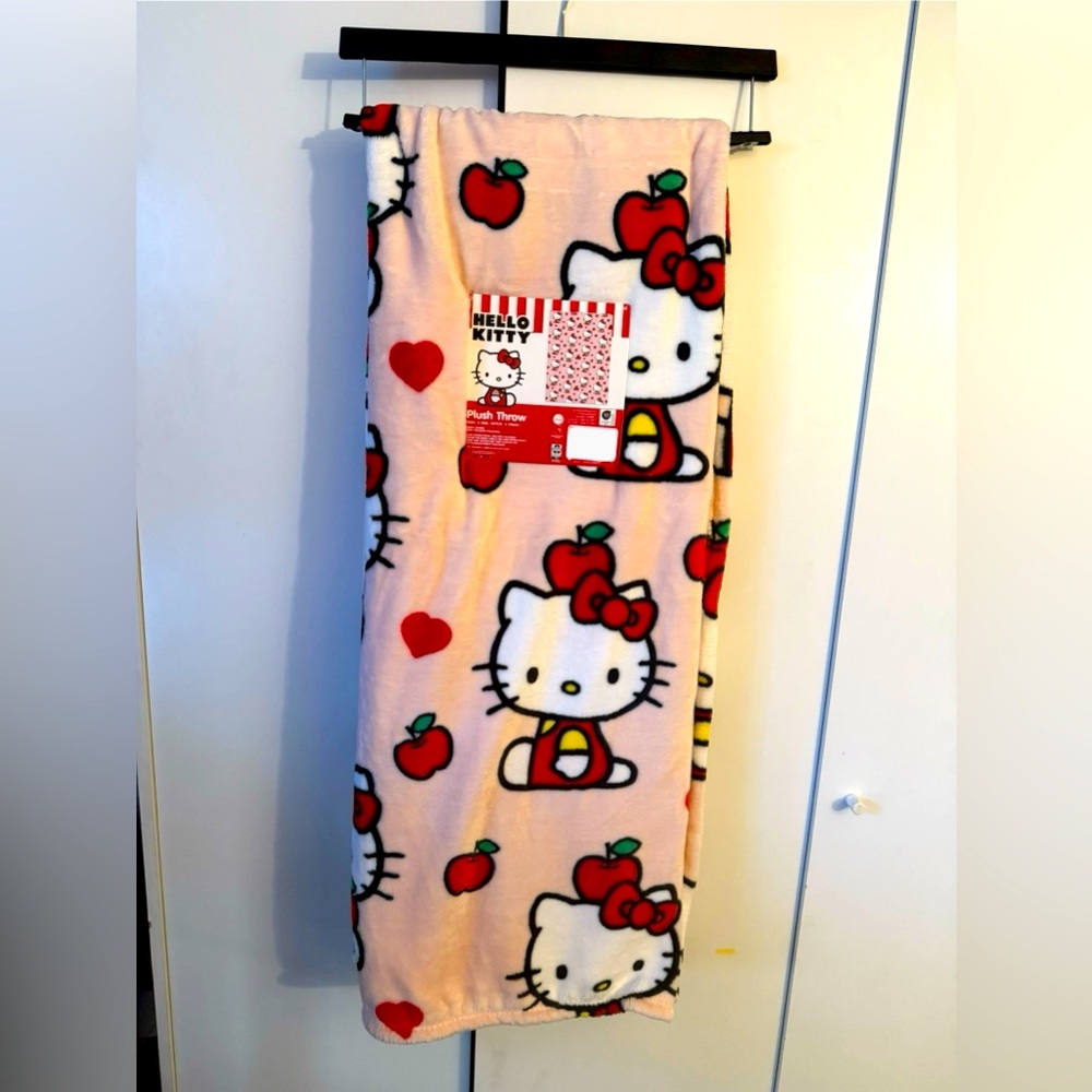HELLO KITTY Blanket